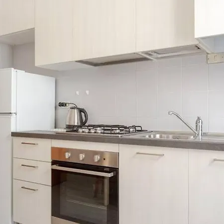Apartment 10 Minuti Da Centrale/duomo Milan